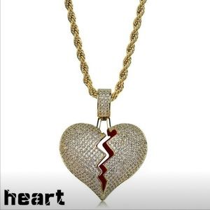 Necklace with twisted chain